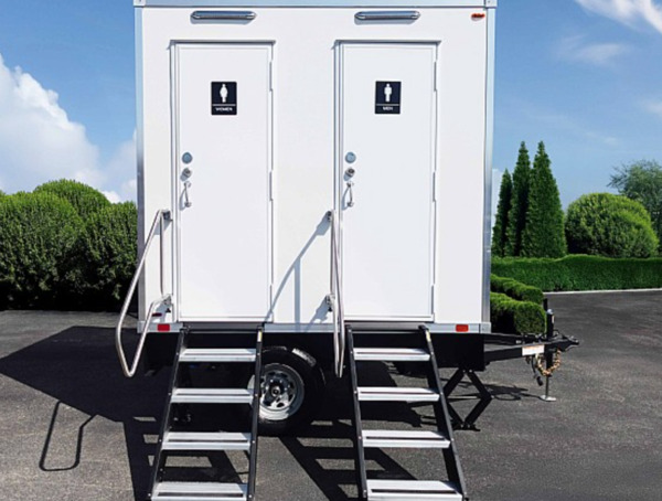 VIPee Luxury Portable Restrooms