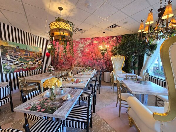 Alice’s Teapot Cafe