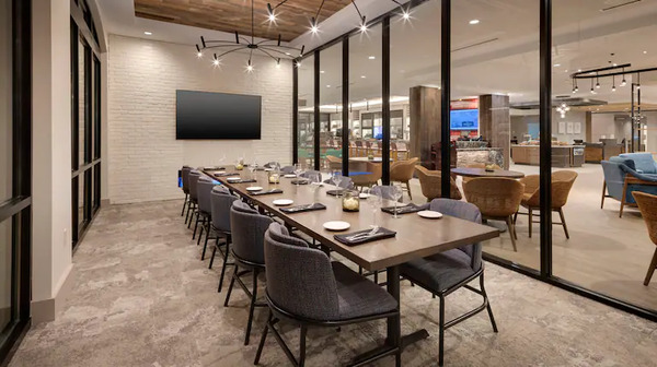 Red House Tavern Restaurant