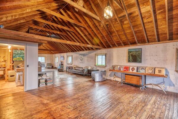 Rustic River Nashville