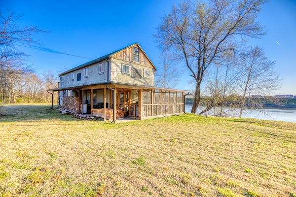 Rustic River Nashville