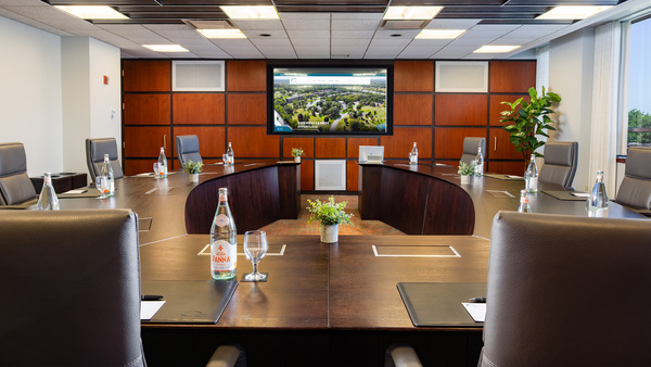 Q Center | Conference & Meeting Center