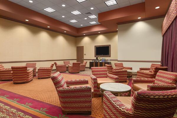 Embassy Suites Omaha-La Vista/Hotel & Conference Center