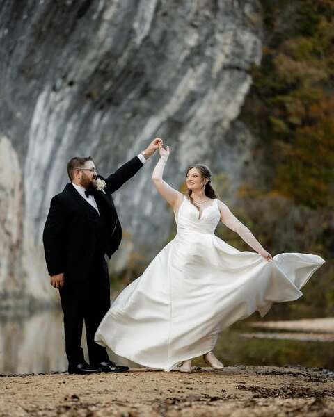 Echo Bluff State Park Lodge