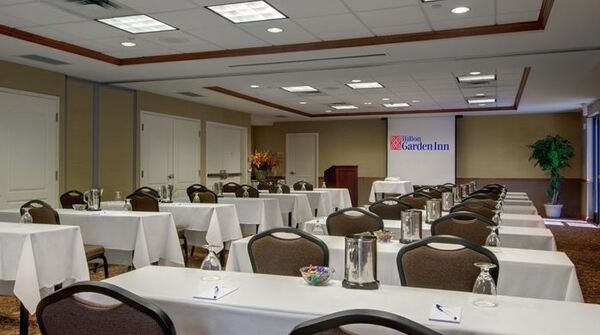 Hilton Garden Inn Minneapolis / Maple Grove