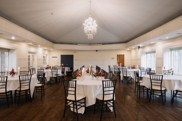 St. Paul College Club