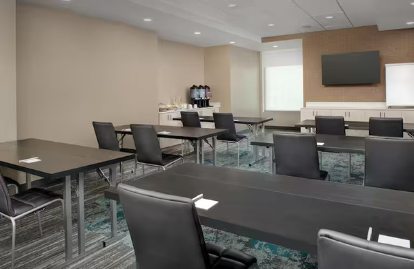 Home2 | Tru by Hilton Miami Airport Blue Lagoon