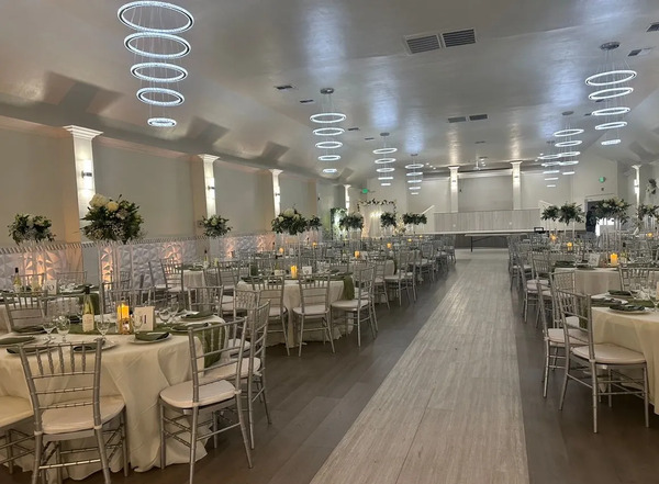 Elegance Banquets