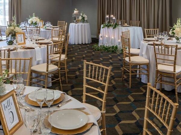 Sonesta ES Fairfax Fair Lakes