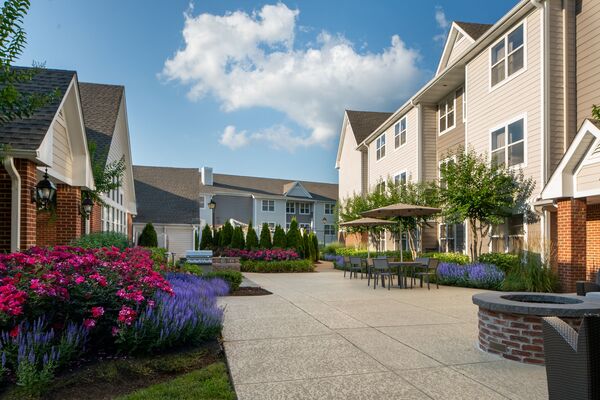 Sonesta ES Fairfax Fair Lakes