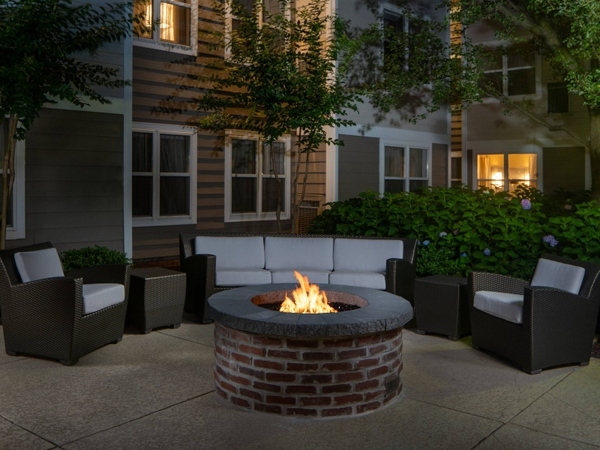 Sonesta ES Fairfax Fair Lakes