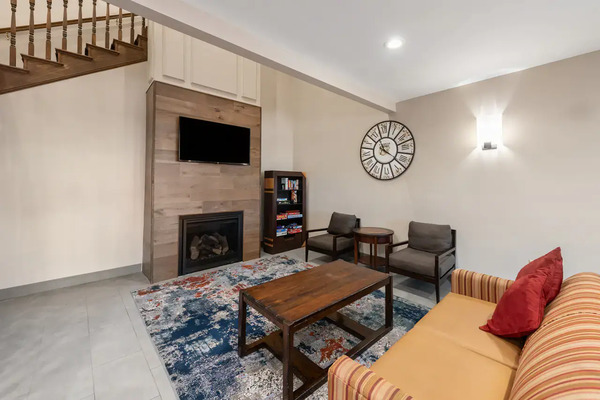 Country Inn & Suites, Findlay, OH