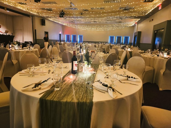 Jolly Roger Inn & Resort