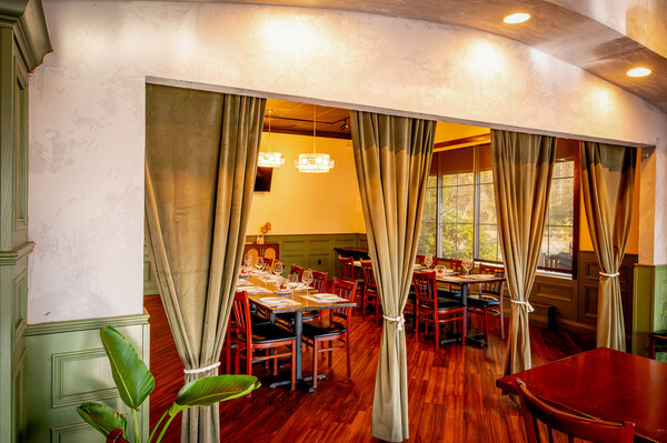 Satang Thai Restaurant and Bar