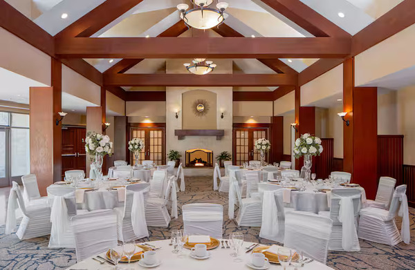 Hilton San Antonio Hill Country Hotel & Spa