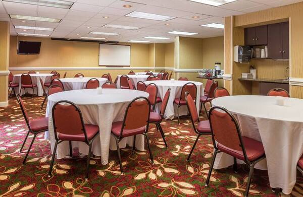 Hampton Inn Columbia NE Ft. Jackson Area