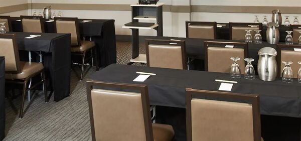 DoubleTree by Hilton Hotel Fresno Convention Center