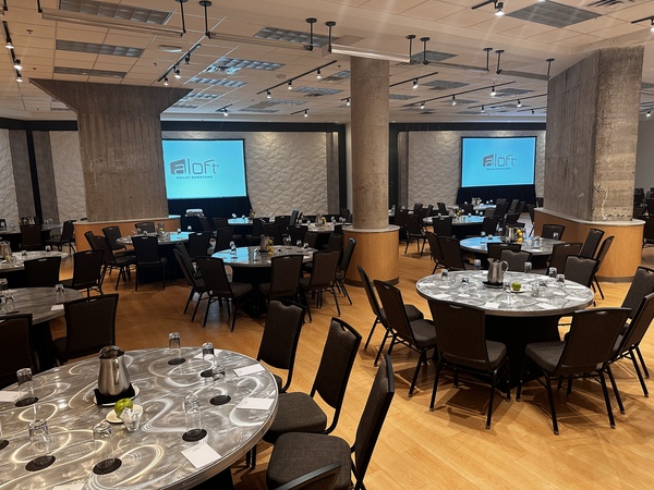 Aloft Dallas Downtown (The Pads)