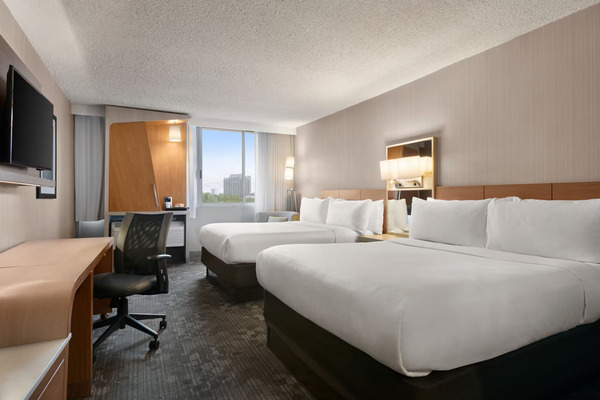 Wyndham Garden Niagara Falls