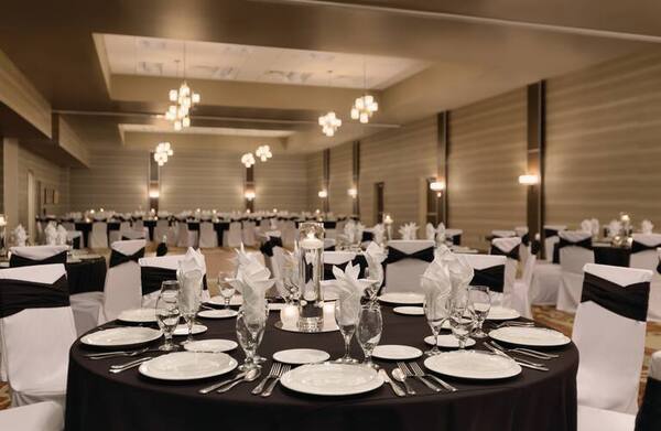 Embassy Suites Akron Canton Airport