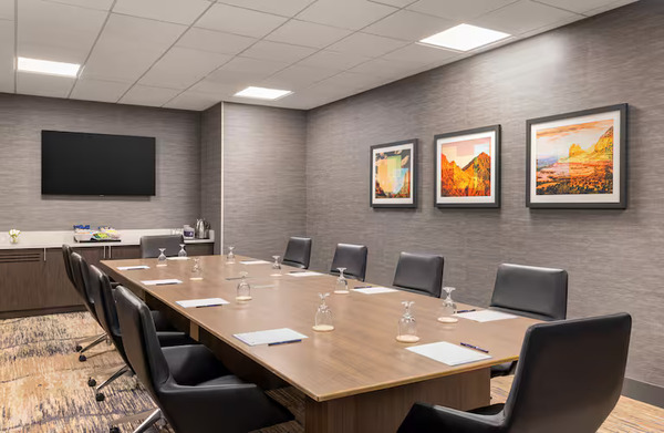 Doubletree by Hilton Phoenix Midtown