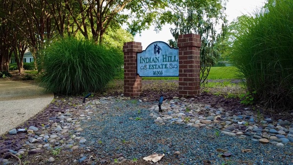 Indian Hill Estate