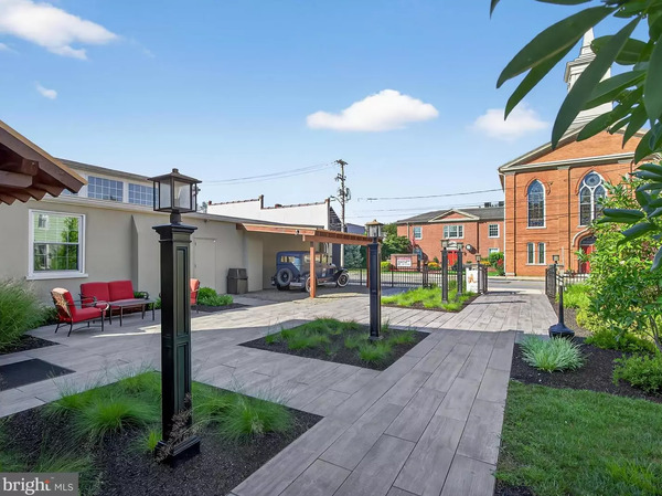 ARTifice Ales & Mead