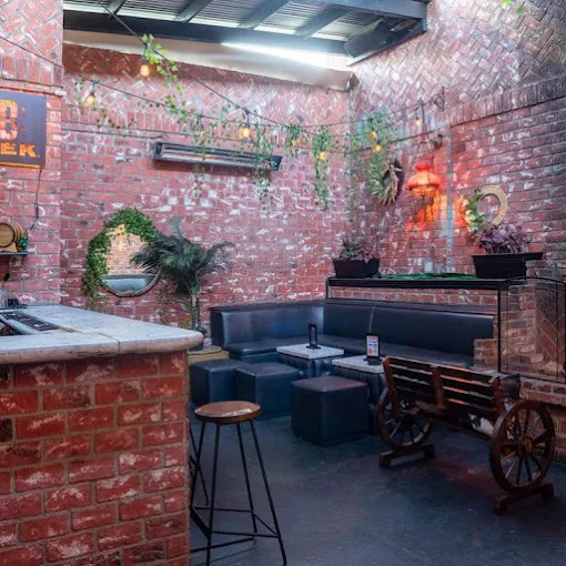 Remix Room Hollywood