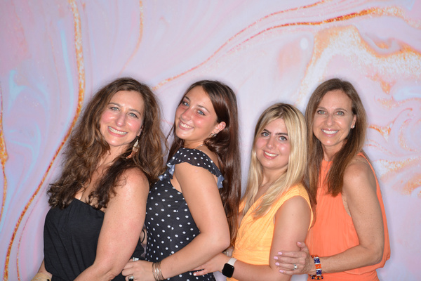 Square Biz Photography & Photo Booths