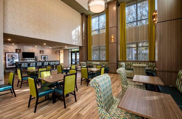 Hampton Inn & Suites Keller Town Center