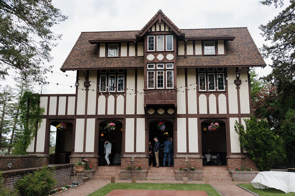 Bozarth Mansion & Retreat Center