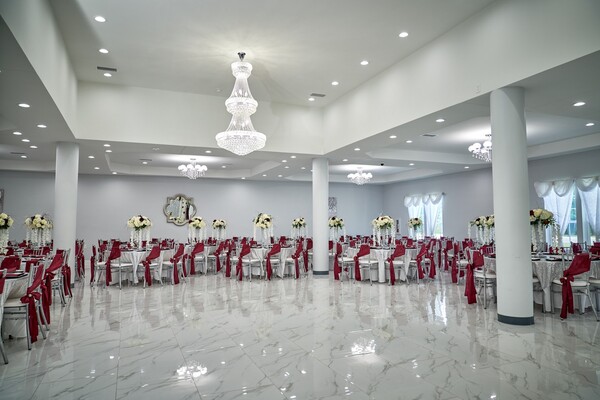 Isabella's Banquet Hall