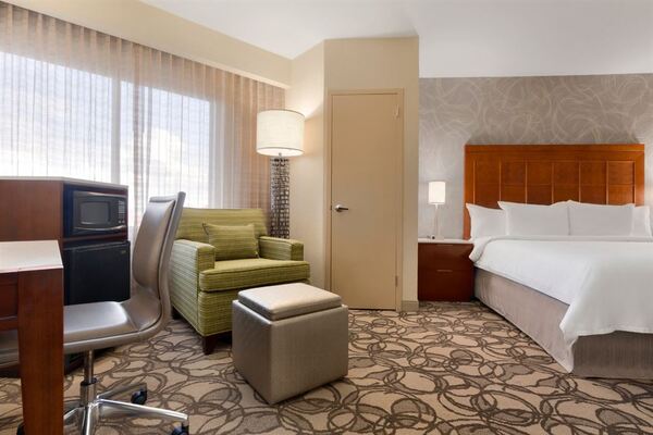 Embassy Suites San Antonio - International Airport