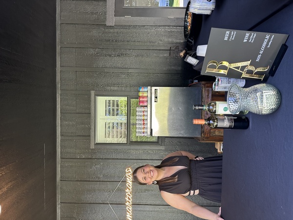 Mix It Up Mobile Bar LLC