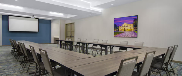 Hampton Inn & Suites/Home2 Suites Riverwalk