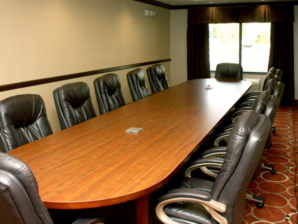 Holiday Inn Express and Suites