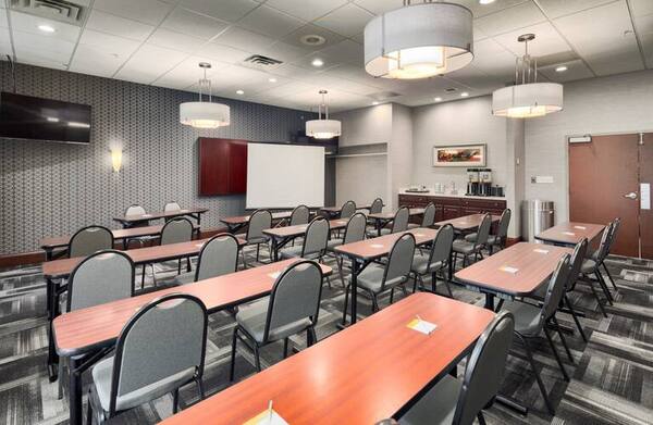 Hampton Inn Louisville-Northeast