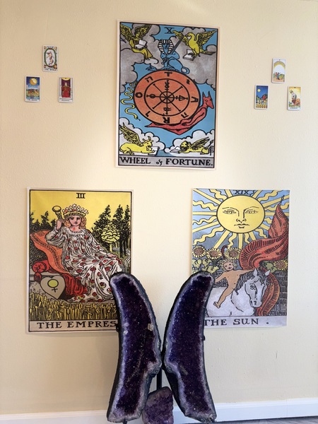 The psychic of Tarzana village