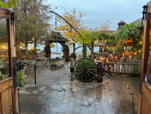 Gasthaus on the Lake