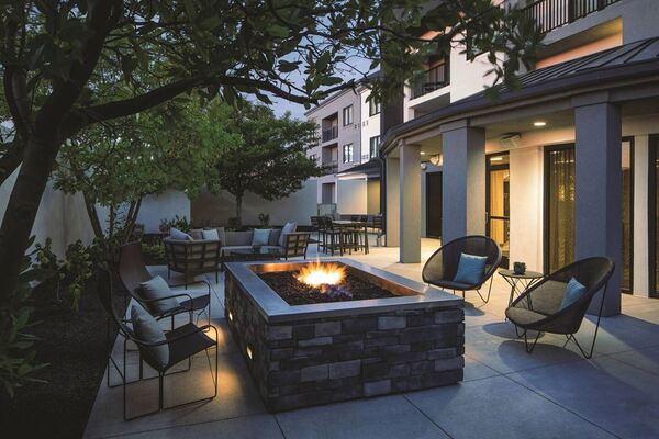 Courtyard Aurora Denver