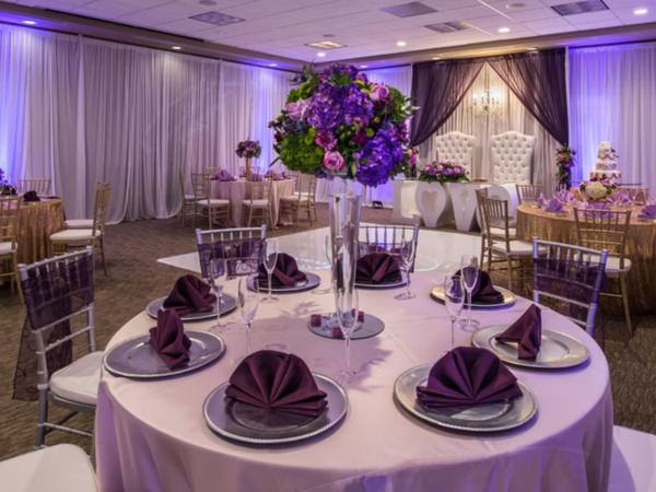 Holiday Inn Ontario Airport