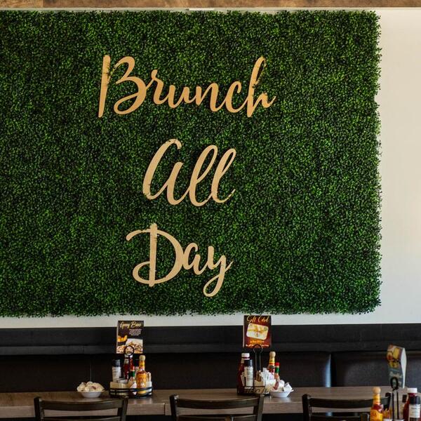 Le Peep Cafe - Breakfast + Lunch