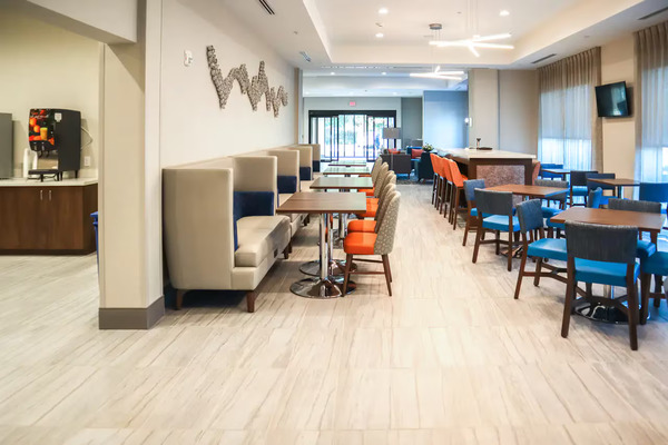 Comfort Suites Gainesville Near University