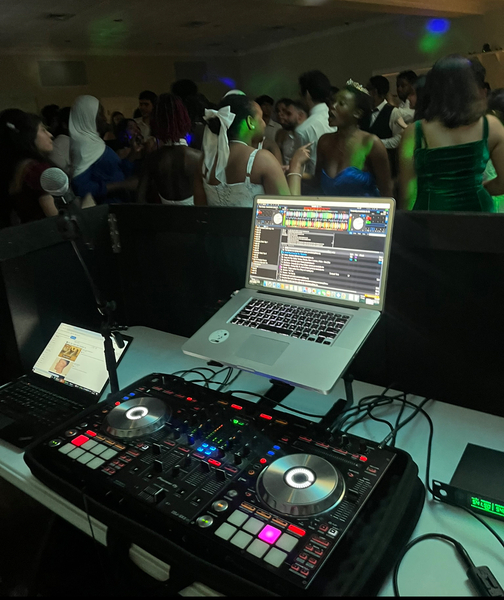 Carolina Star DJ & Photobooth’s