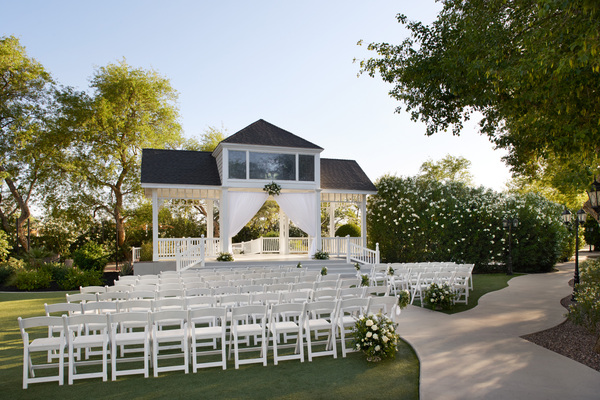 Lindsay Grove by Wedgewood Weddings