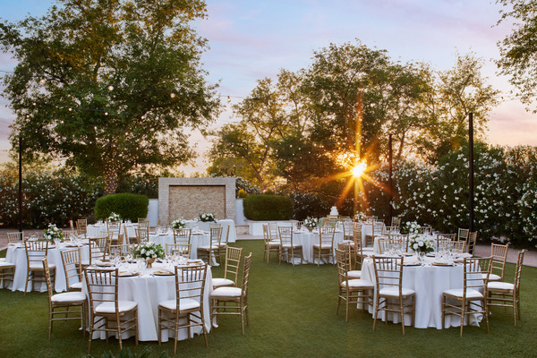 Lindsay Grove by Wedgewood Weddings