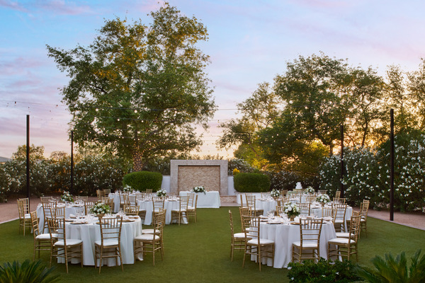 Lindsay Grove by Wedgewood Weddings