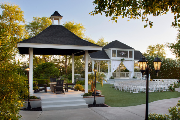 Lindsay Grove by Wedgewood Weddings