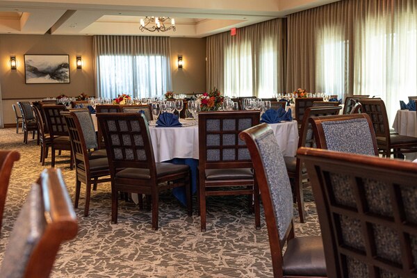 Panevino Ristorante, Deli & Special Events Center