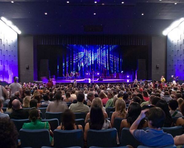 Queen Elizabeth Theatre